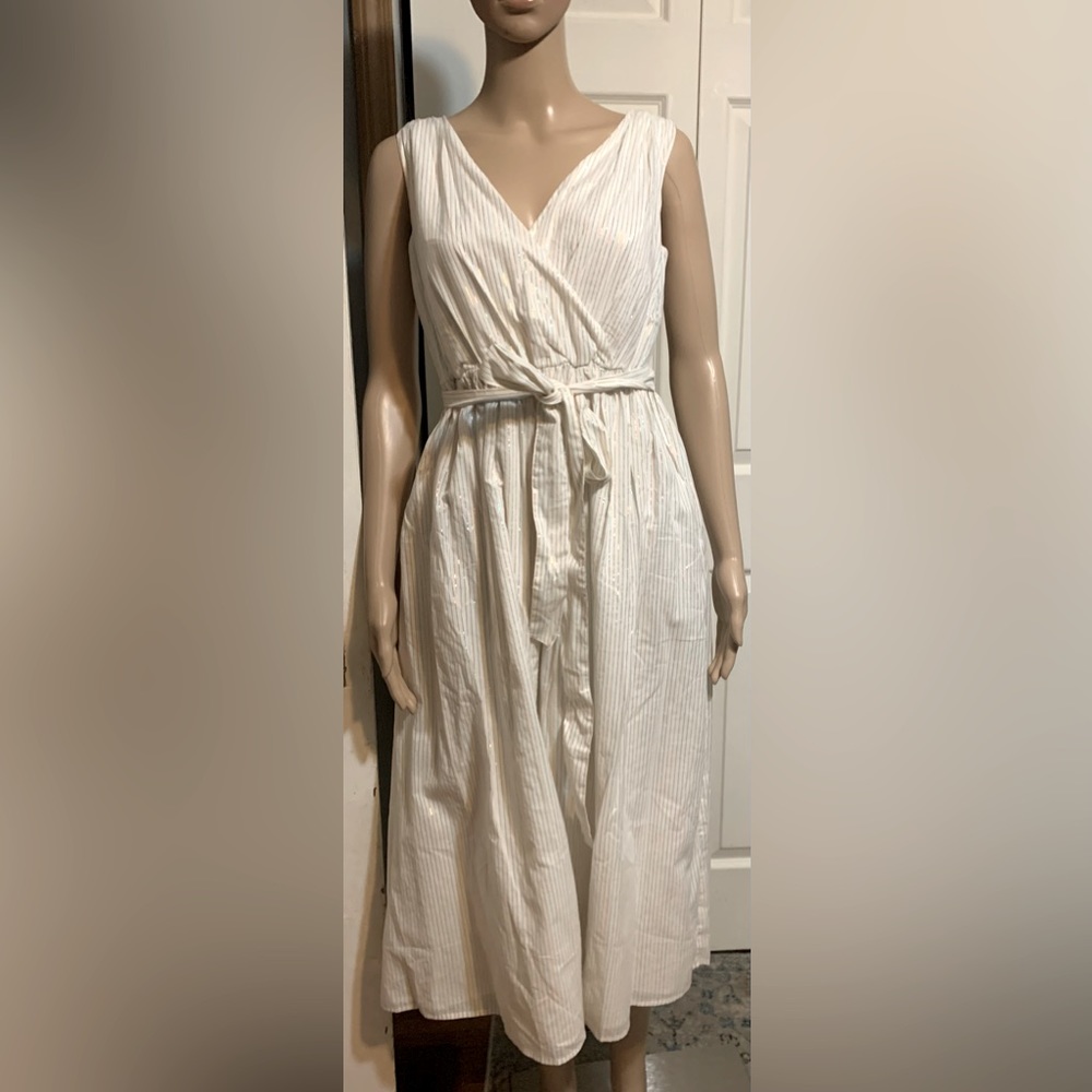 ModCloth soft metallic white summer midi dress small, excellent condition
